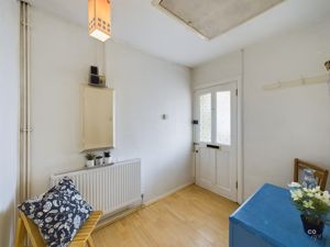 porch - click for photo gallery